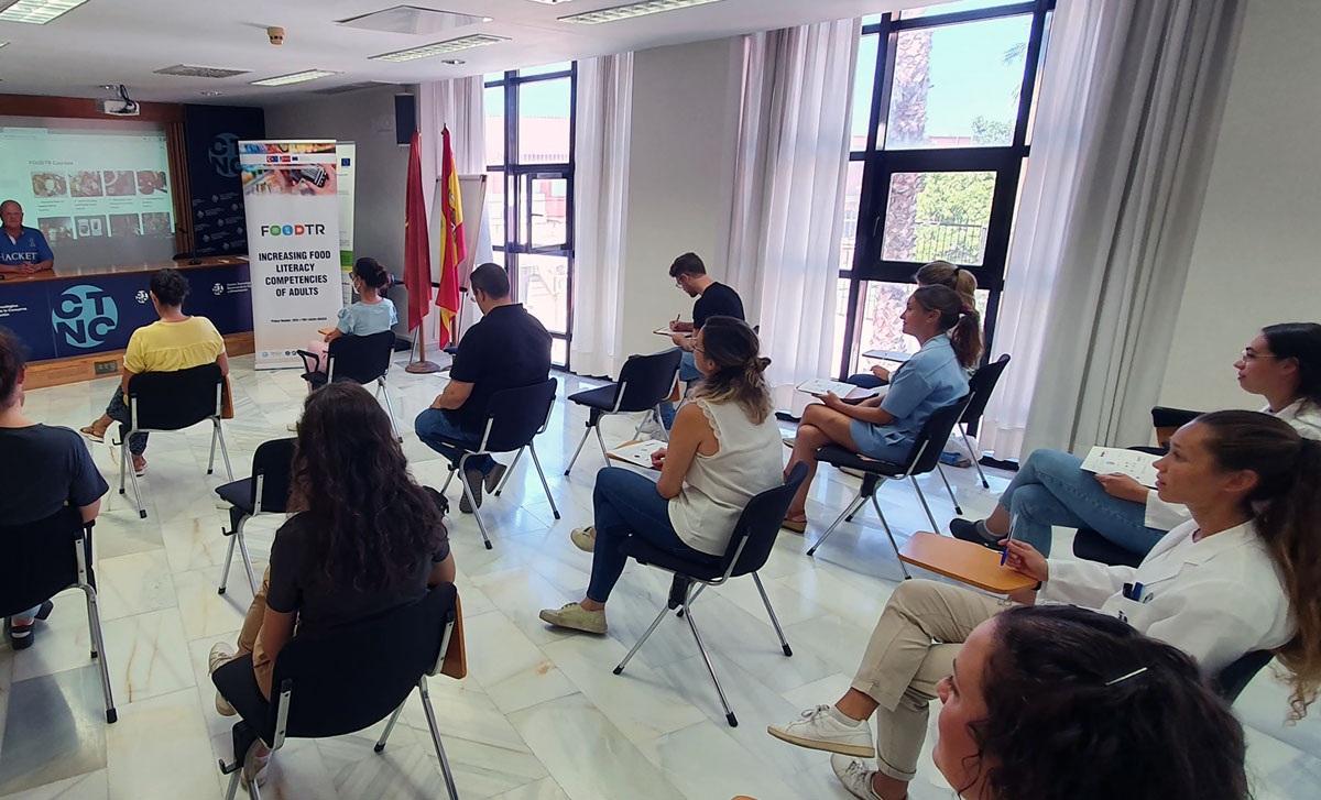 FOODTR Project dissemination activity was performed in Murcia, Spain